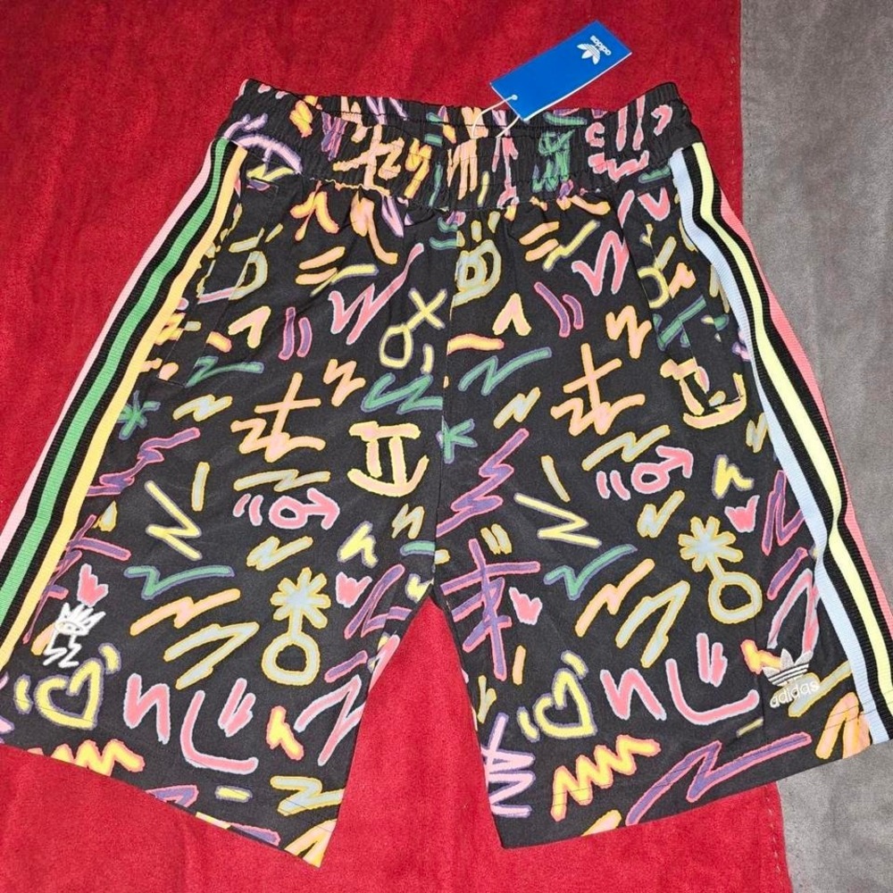 Adidas Loveuni Shorts Kids Large‎ Black Multicolor HG3897 New